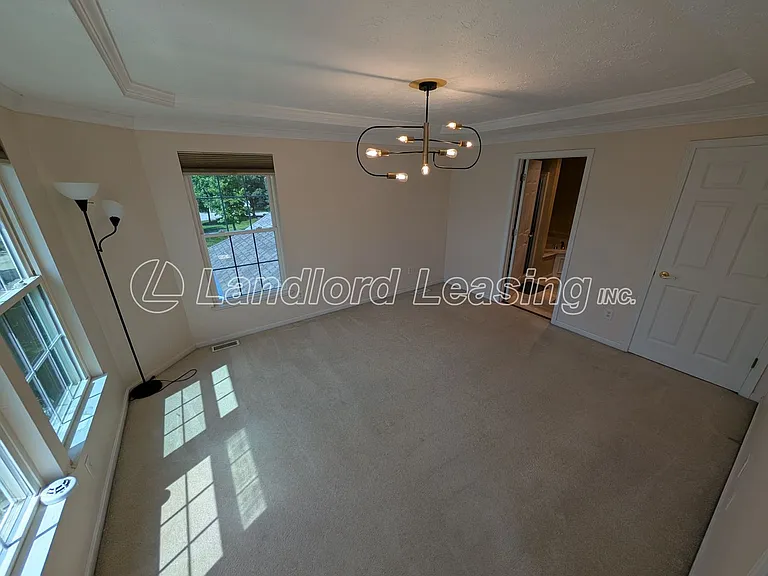 33317 Fairport Dr — Photo 8