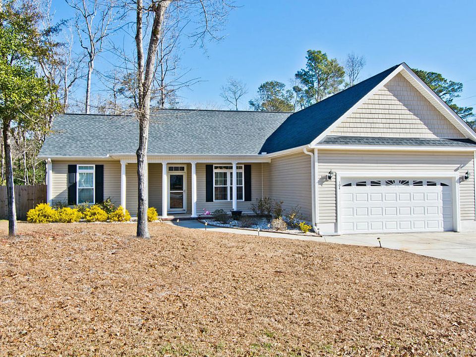 1st image of 104 Wild Oak Dr