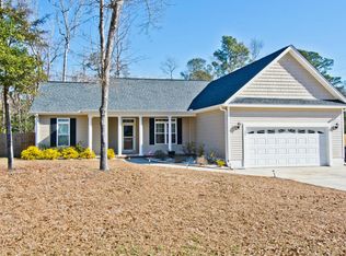 104 Wild Oak Dr, Bogue, NC 28570
