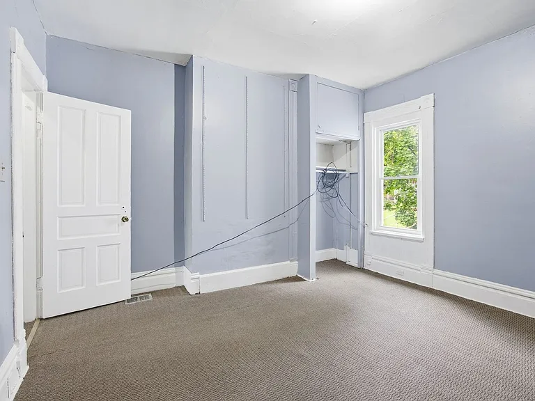616 Lillian St — Photo 15