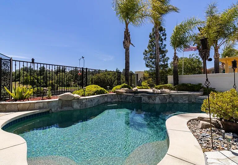 32579 Valentino Way — Photo 33