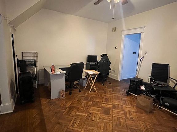 4th image of 143 W Clarkson Ave