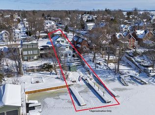 370 Stone St S, Gananoque, ON K7G 2A4