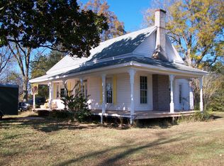 37 Bayview Rd, Hartwell, GA 30643