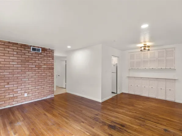 2229 Mimosa Dr APT 5, Houston, TX 77019