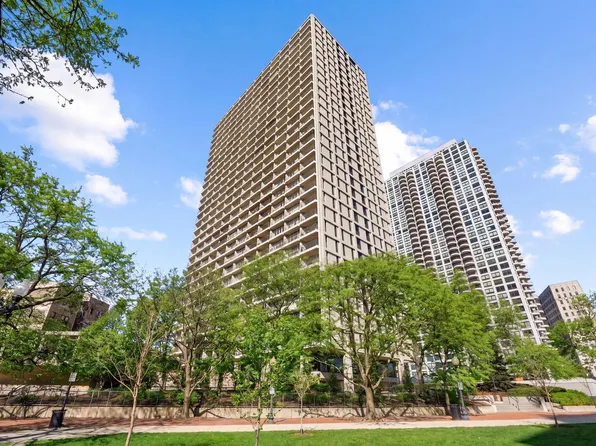 1960 N Lincoln Ave #2209, Chicago, IL 60614