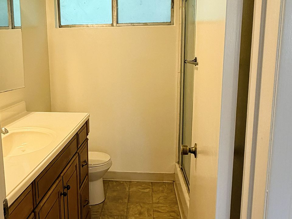 1st image of 14641 Magnolia Blvd #1