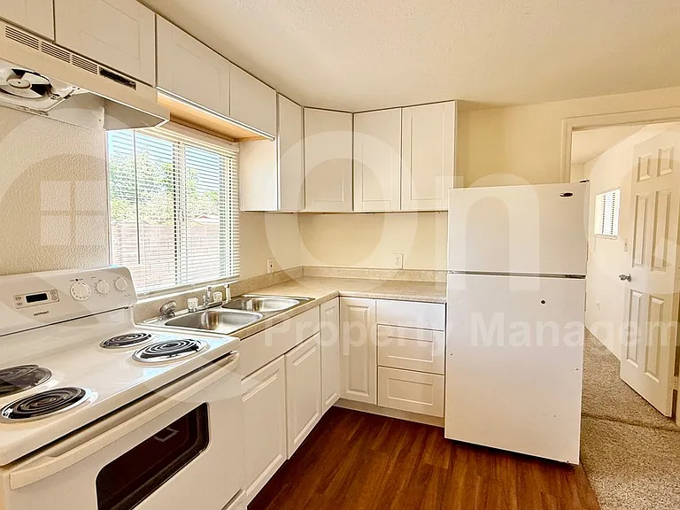 229 N Palm St #7 — Photo 18