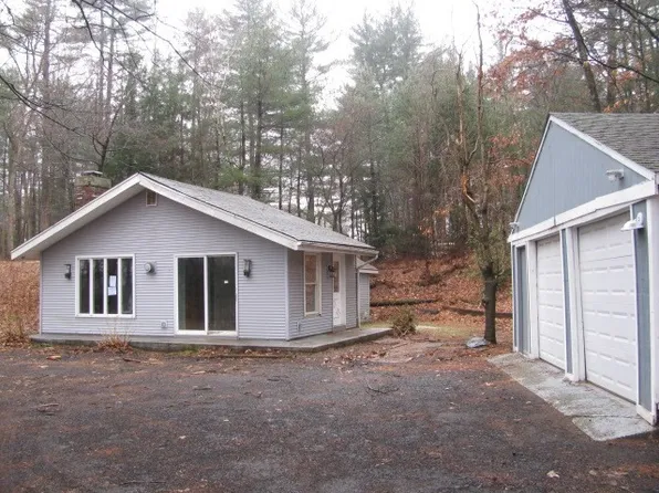 200 Hillside Rd, Westfield, MA 01085