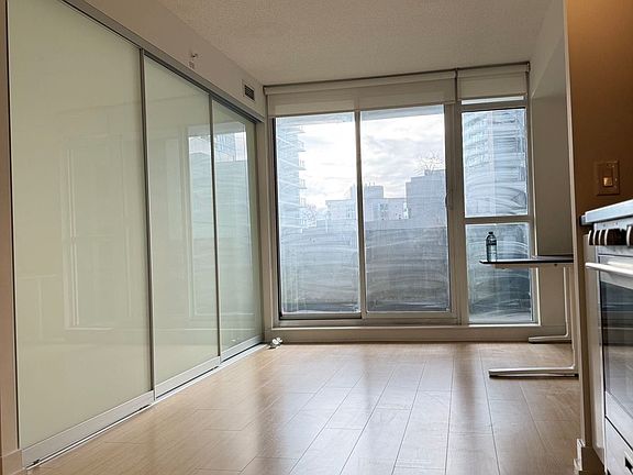 4th image of 85 Queens Wharf Rd #301