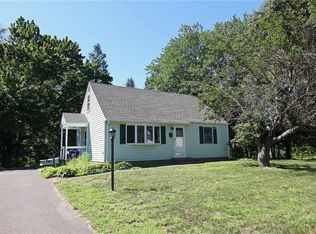 14 Light St, Enfield, CT 06082