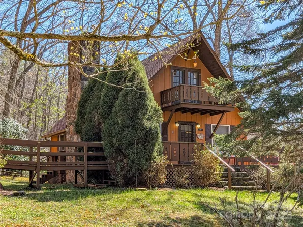130 Turkey Trot Ln #3&4, Burnsville, NC 28714