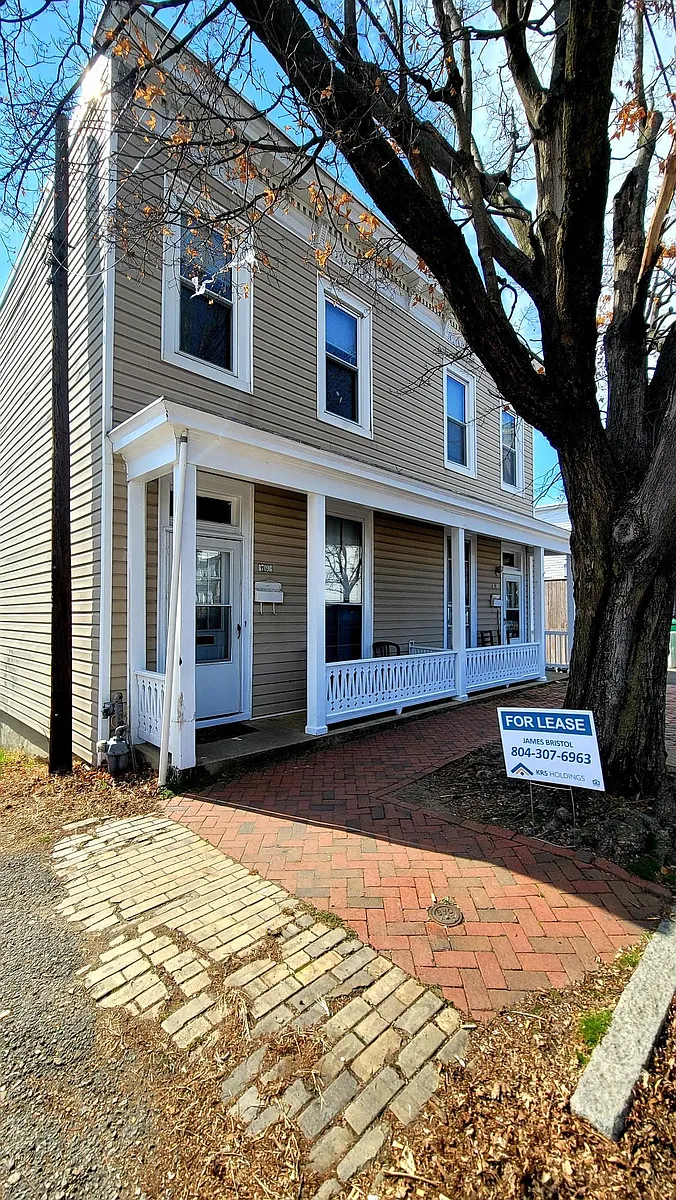 Building Photo - 709 Idlewood Ave