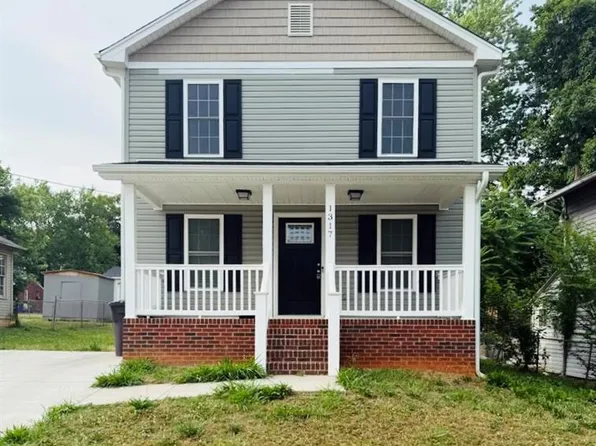 1317 Hardesty Ln, Winston Salem, NC 27101