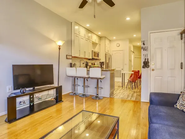 70 Park Avenue image 13 of 21