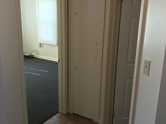 4th image of 28414 Donnelly St