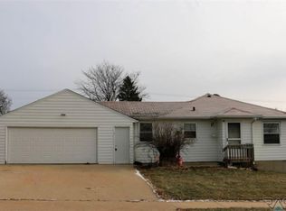512 S Glenn Ave, Colton, SD 57018