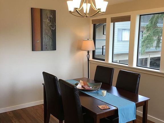 5th image of 344 Shepard Way N #E