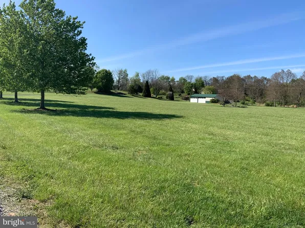 279 Gosling Marsh Rd, Martinsburg, WV 25404