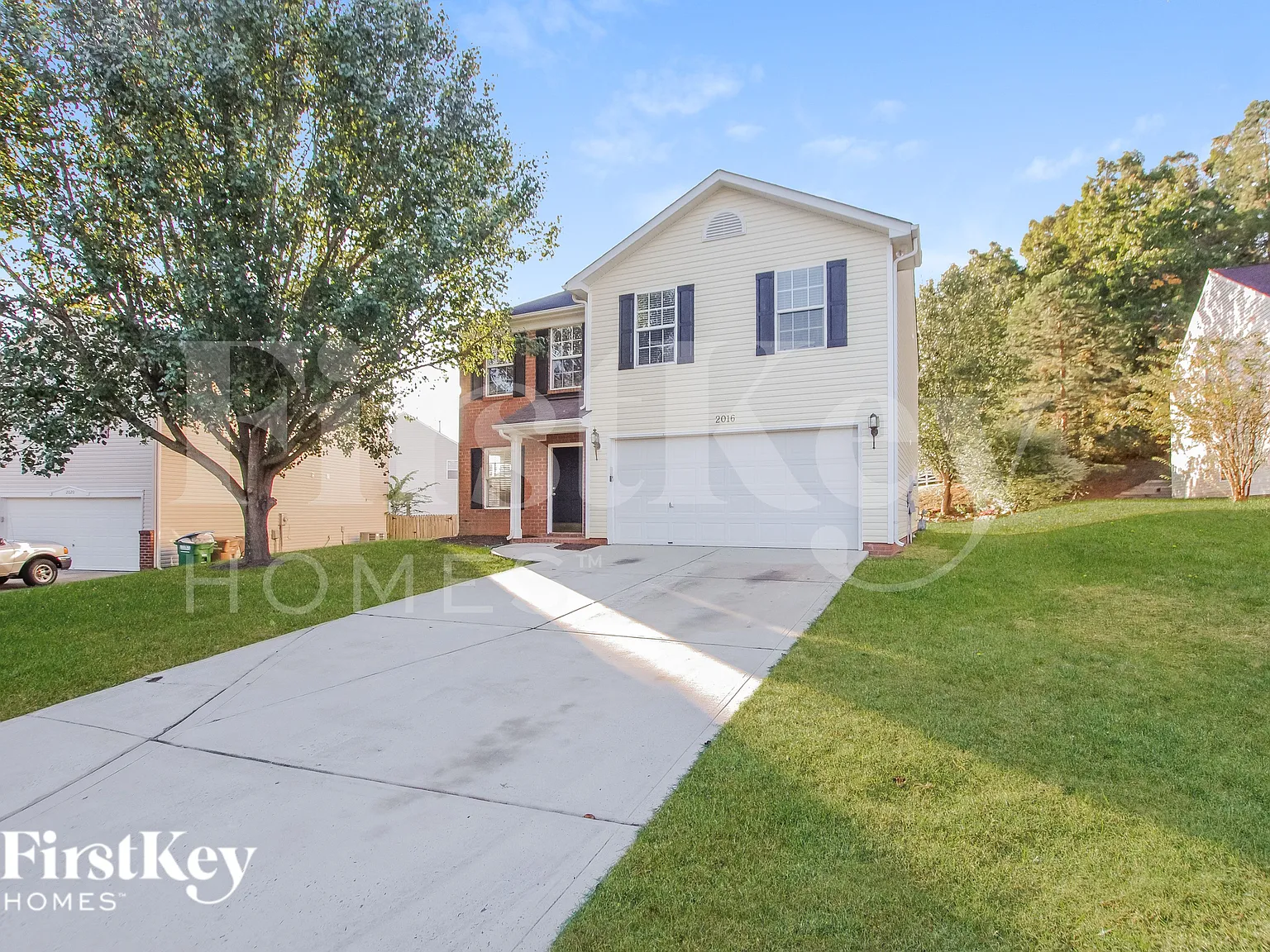 4 bed, 2.5 bath, 1974 sqft, $2,705 — Photo 2