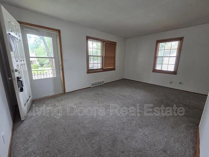 2 bed, 1.0 bath, 720 sqft, $1,425 — Photo 4