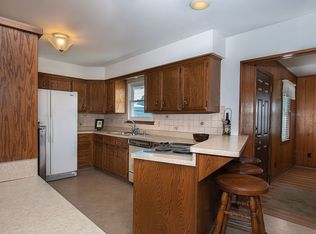 2620 Donna Ave, Racine, WI 53404