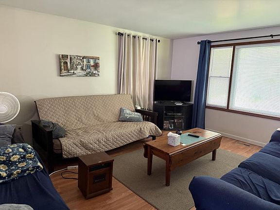 5th image of 3091 1st St