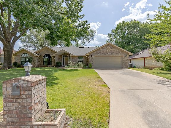 112 Broadmoor Street, Meadowlakes, TX 78654 | MLS #165764 | Zillow