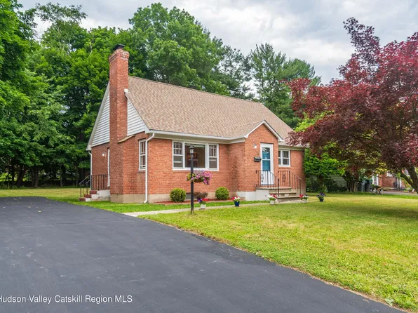 5 Harrington Street, New Paltz, NY 12561