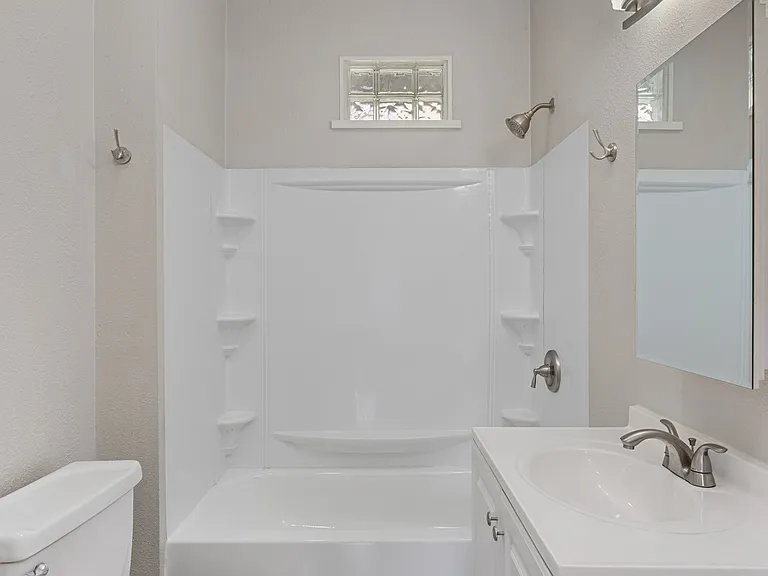 3033 Sumner Ave — Photo 17