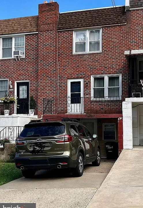 320 Ripka St