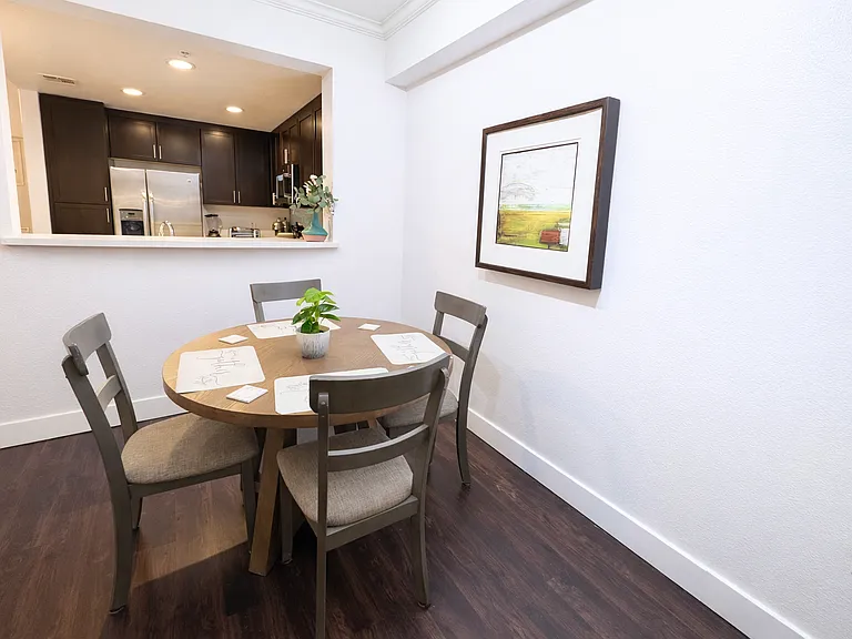 10740 Wilshire Blvd #127 — Photo 25