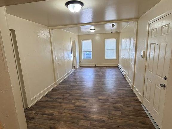 4th image of 556 S Bridge St #1-R