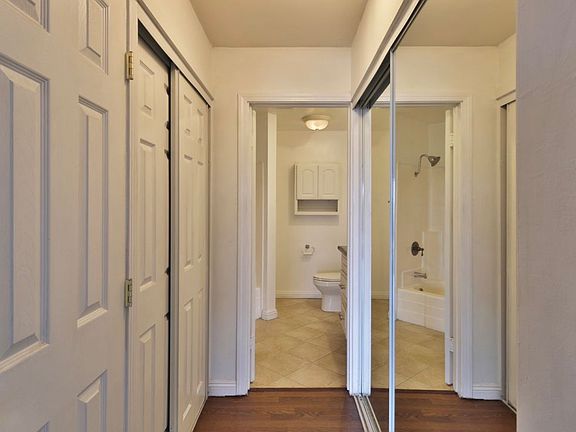 3rd image of 3060 Panorama Rd #2A