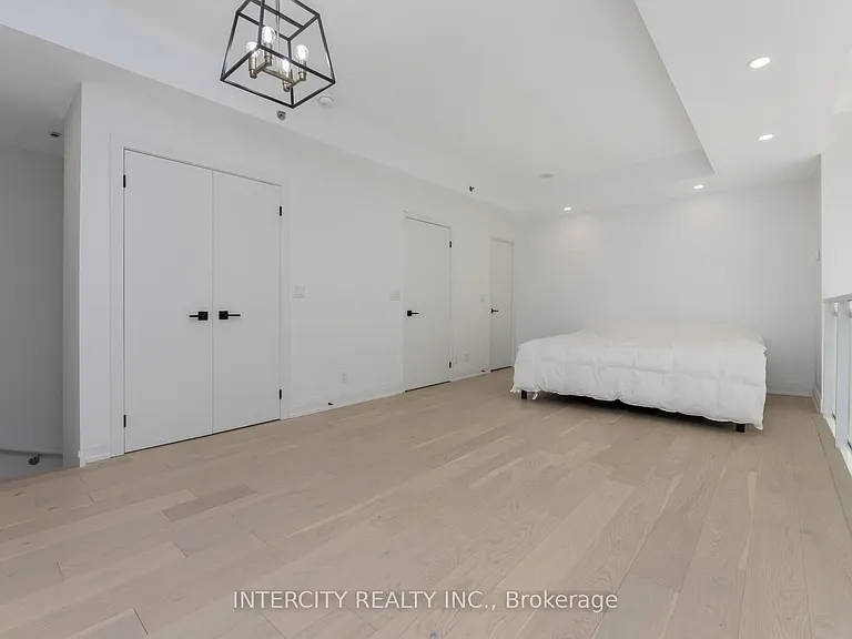 21 Nelson St #LPH32 — Photo 20