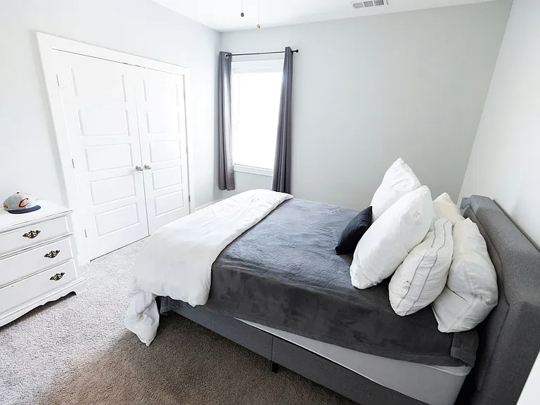 Bedroom 3 (12' 8"" x 11' 4")