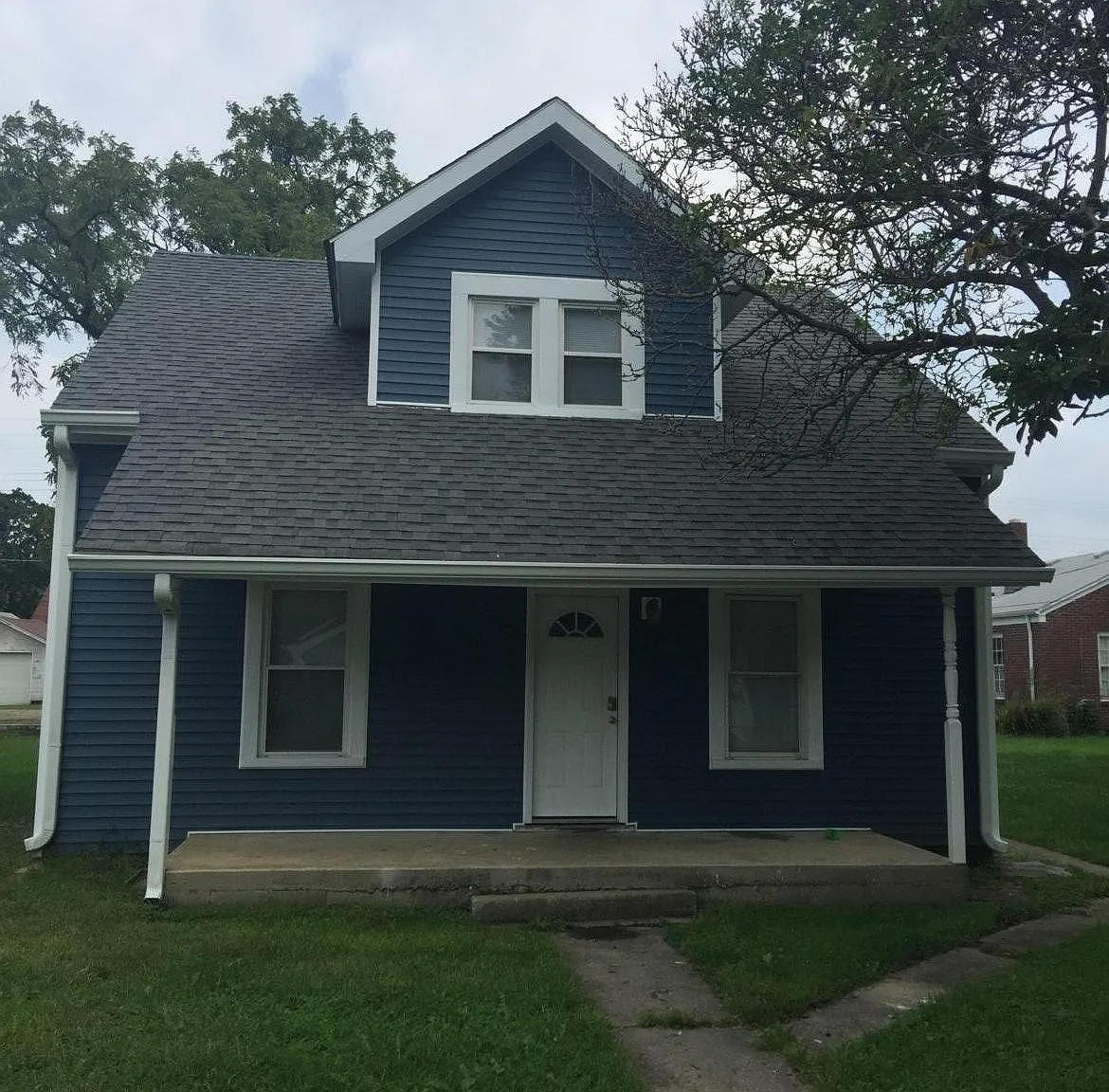 4 bed, 1064 sqft, $1,600 — Photo 1