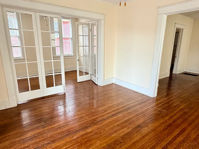 3850 Napoleon Ave — Photo 6