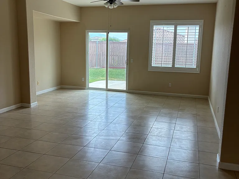 32831 Aden Cir — Photo 4