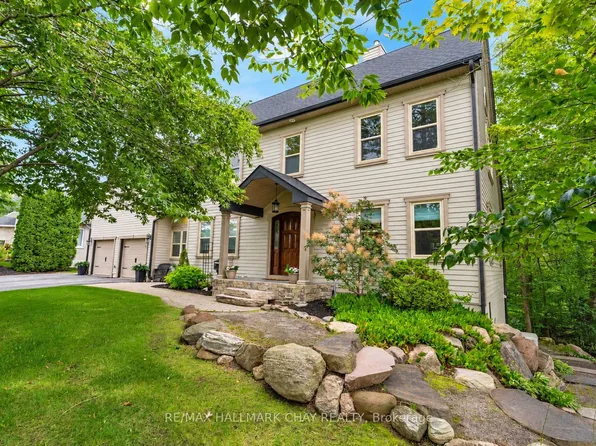 9 Bridle Path, Oro Medonte, ON L0L 2L0