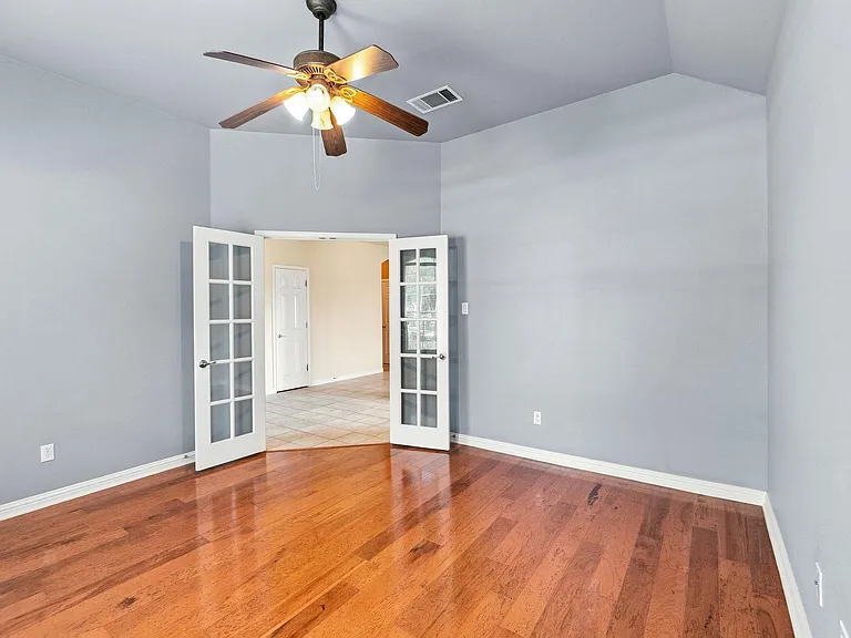 2909 Arbor Ct — Photo 5