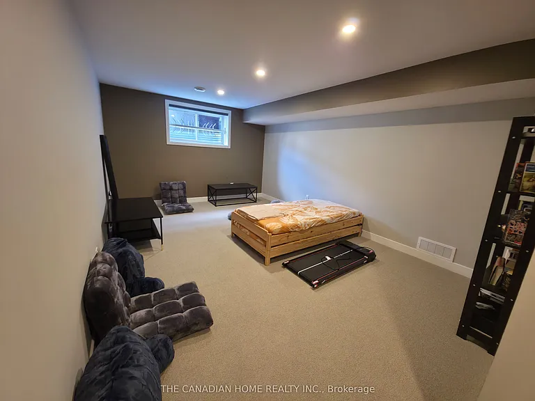468 Trident Mews — Photo 12