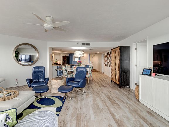 4th image of 3757 S Atlantic Ave Unit 1105