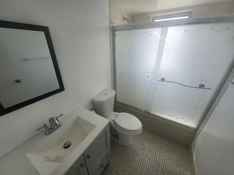 8600 N Sherman Cir #408 — Photo 18
