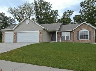 1005 Crystal Creek Pkwy, Wentzville, MO 63385