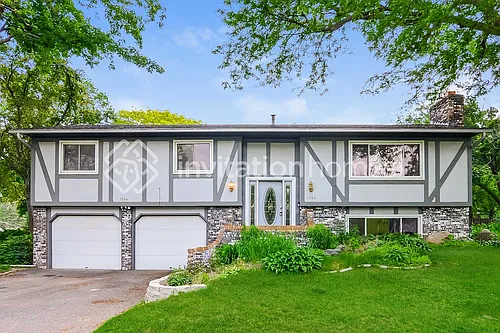 1764 Evergreen Bay Photo 1