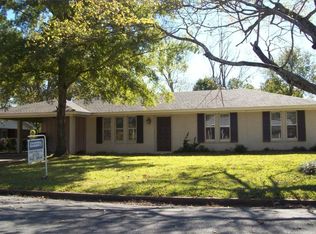 2513 Buckner St, Tupelo, MS 38801