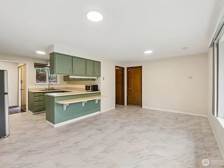 6202 84th St SW — Photo 13