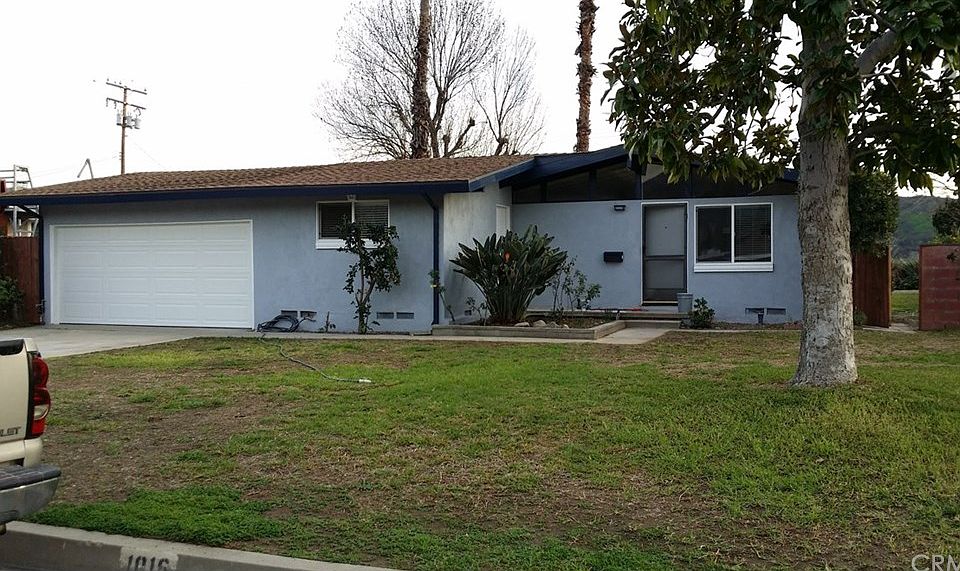1st image of 1016 E Woodland Ln
