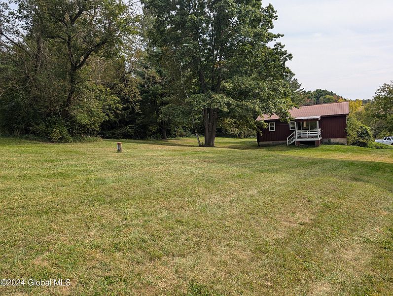 4th image of 573 Otter Creek Road